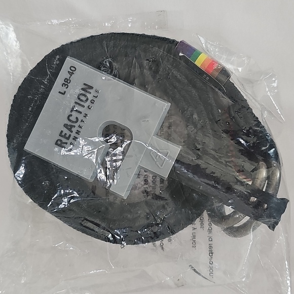 Kenneth Cole Reaction Men's Printed Webbing Belt - Picture 10 of 10